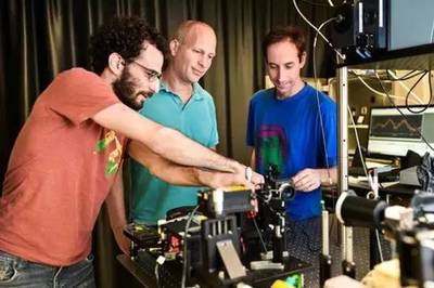 以色列研发新型太阳能电池材料 引领光伏技术革新